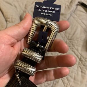 Roundtree & Yorke Concho Belt